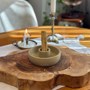 Hasır Beton Tütsülük ve Palo Santo
