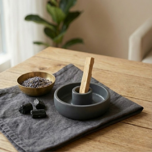 Gölge Gri Beton Tütsülük ve Palo Santo