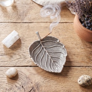 Geniş Yaprak Desenli Metal Tütsülük